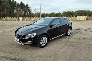 Używane Volvo V60 - 77 700 PLN, 78 000 km, 2017